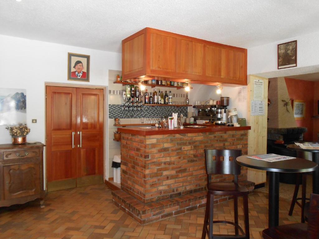 Hotel Engilberge Ailefroide Экстерьер фото