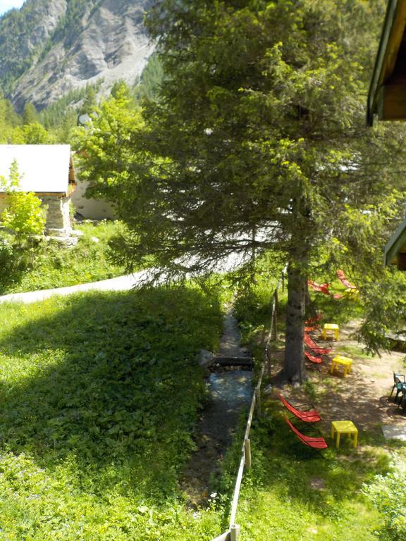 Hotel Engilberge Ailefroide Экстерьер фото