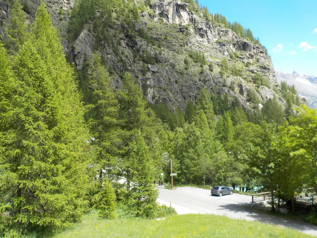 Hotel Engilberge Ailefroide Экстерьер фото